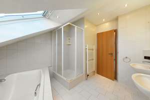 Wohnen mit Ausblick - Maisonette mit 5 Zimmern, Aufzug, TG-Stellplatz & Offenem Wohn-, Ess- und Küc – Die vollständige Adresse der Immobilie erhältst du vom Anbieter., 90455 Katzwang, Reichelsdorf Ost, Reichelsdorfer Keller, Nürnberg – Vorschaubild 10