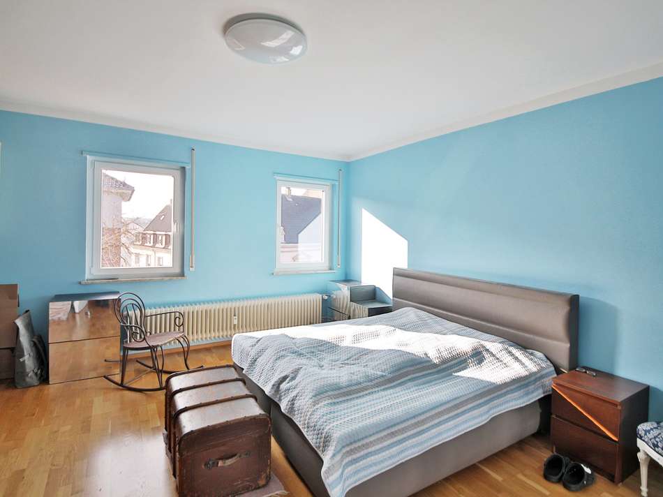 Ess-/Schlafzimmer