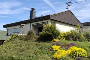 Freistehender Bungalow in Mechernich-Weyer mit wunderschönem Ausblick 