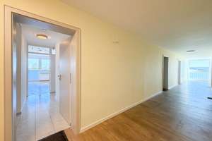 Helles 1-Zimmer-Apartment mit separater Küche und Loggia mit Weitblick – Die vollständige Adresse der Immobilie erhältst du vom Anbieter., 81476 Forstenried, München – Vorschaubild 10