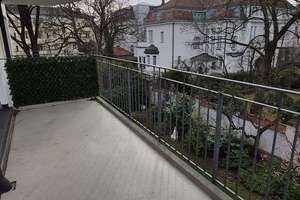 Helle und ruhige 1-Zimmer Wohnung mit großem Balkon, möbliert, neue EBK in top Lage Altbogenhausen – Die vollständige Adresse der Immobilie erhältst du vom Anbieter., 81675 Altbogenhausen, München – Vorschaubild 2
