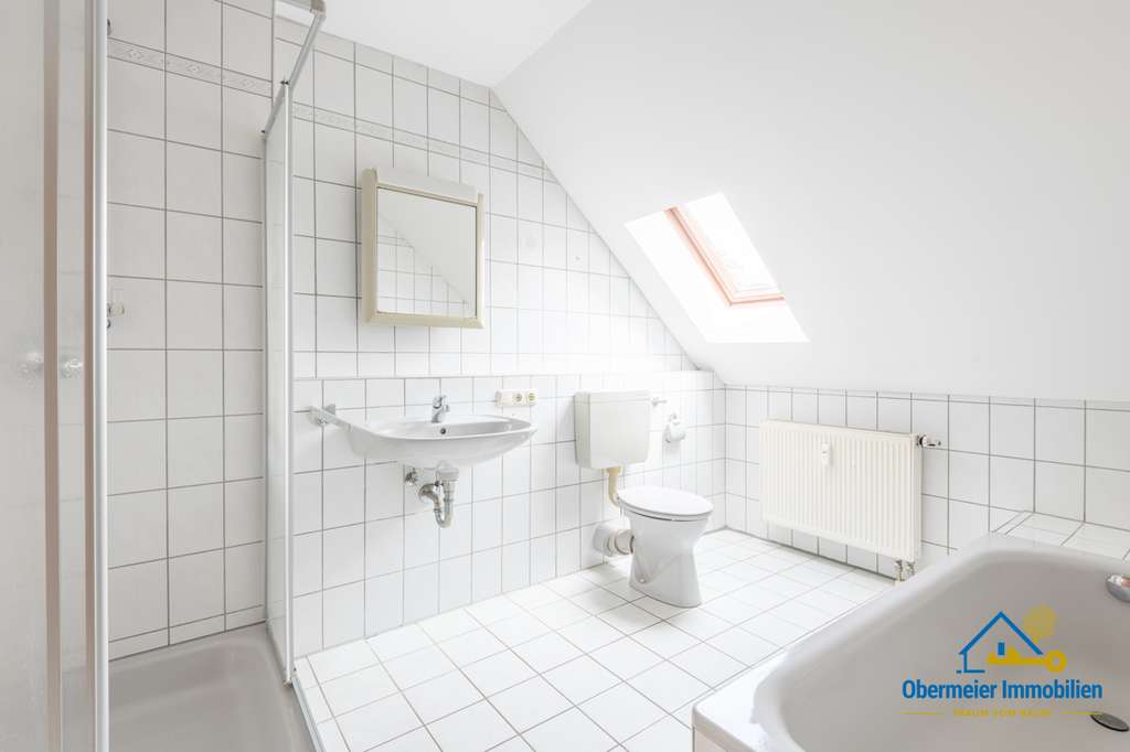 Immobilie in Mintraching - Charmante 1-Zimmer-Wohnung mit Balkon, Tageslichtbad und großzügigem Kellerraum - Bild 3