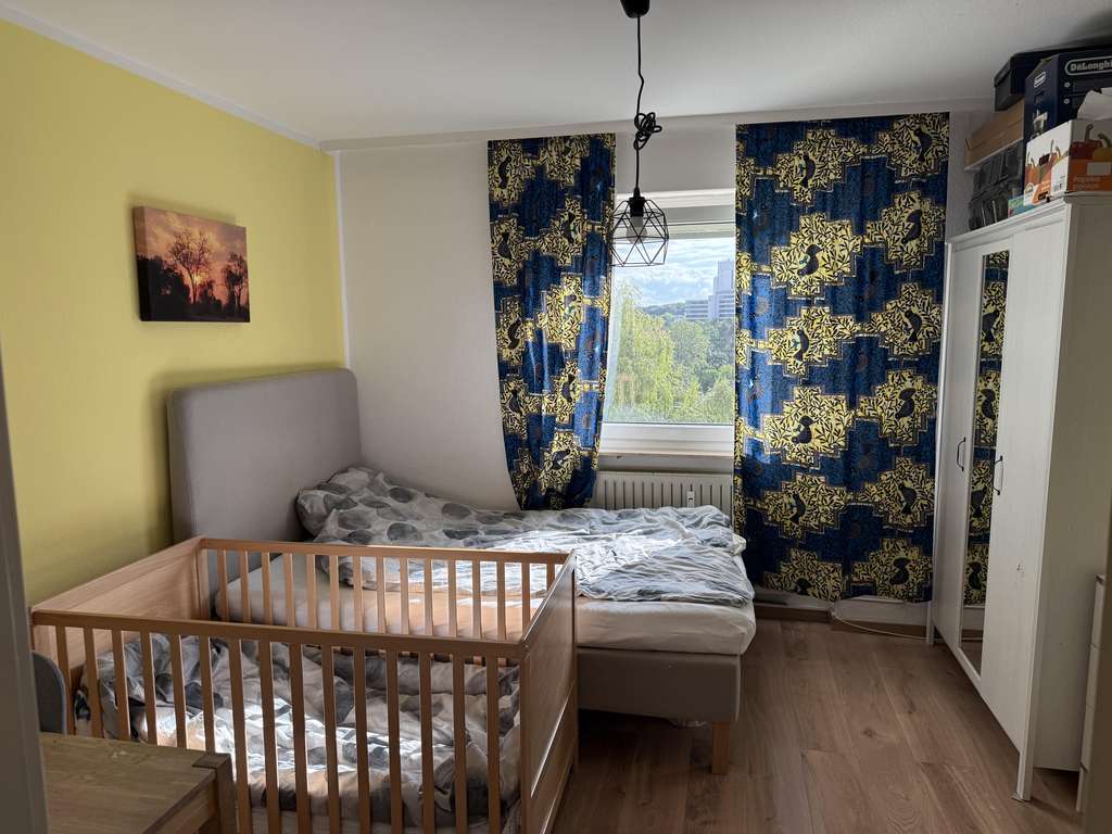 Immobilie in Schwalbach - Möblierte und vermietete 3,5 Zi-ETW mit TG Stellplatz - Bild 3