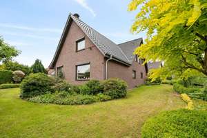Viel Platz zum Leben! Attraktives Zweifamilienhaus mit Wintergarten, Kamin und großzügigem Garten! – Die vollständige Adresse der Immobilie erhältst du vom Anbieter., 38442 Ehmen, Wolfsburg – Vorschaubild 18