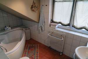 Gepflegte Doppelhaushälfte mit großem Garten und Garage in Düsseldorf-Gerresheim (Privatverkauf) – Glashüttenstraße 14, 40627 Gerresheim, Düsseldorf – Vorschaubild 17