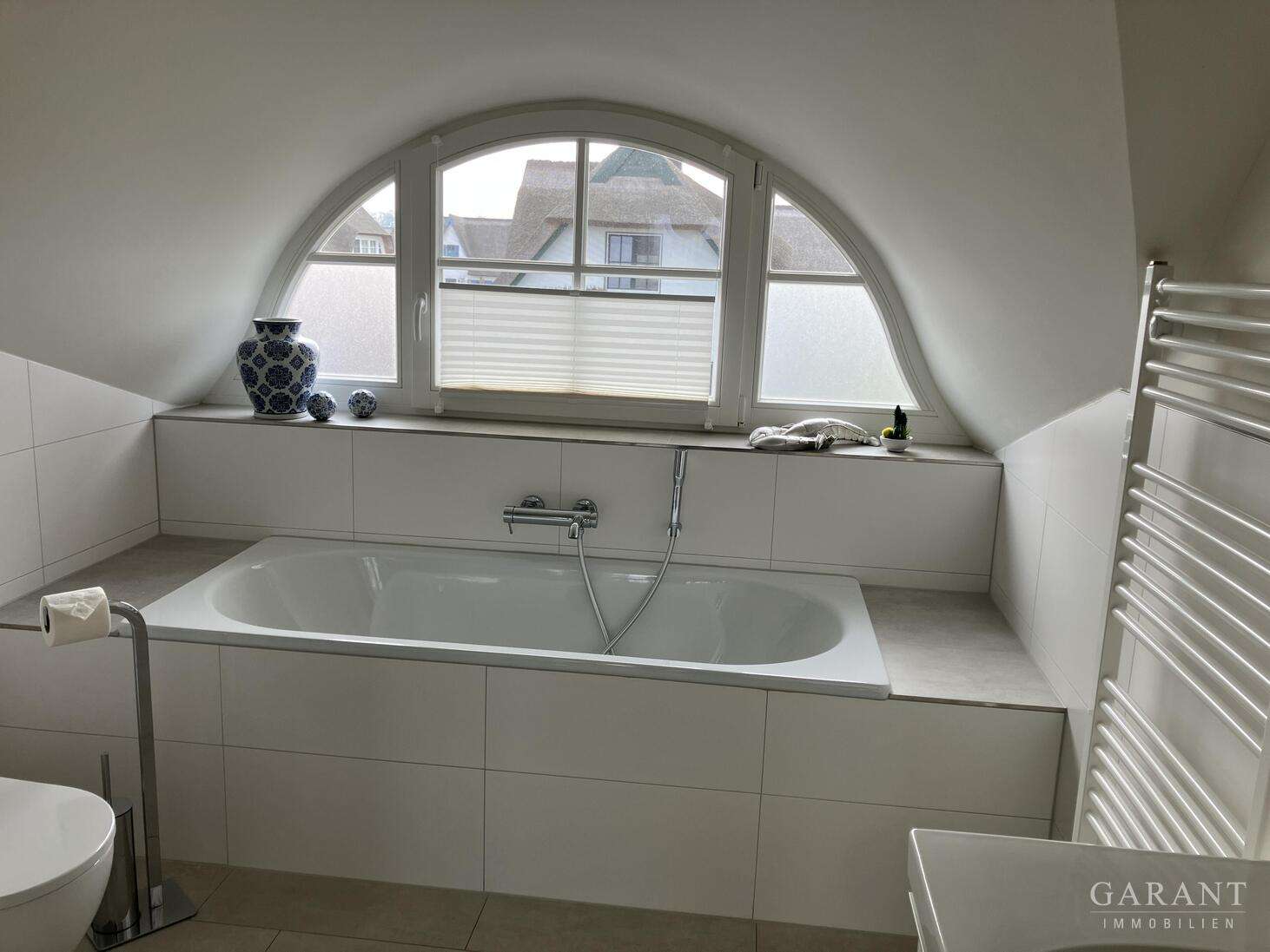 Immobilie in Kramerhof - **** Modernes Reetdach-Ferienhaus am Strelasund **** - Bild 8