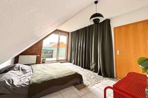 Schöne Dachgeschosswohnung mit großem Balkon und Stellplatz! – 46049 Alstaden-West, Oberhausen – Vorschaubild 8