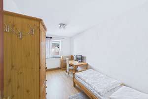 Haus für Investoren in begehrter Lage – Die vollständige Adresse der Immobilie erhältst du vom Anbieter., 38442 Sülfeld, Wolfsburg – Vorschaubild 3