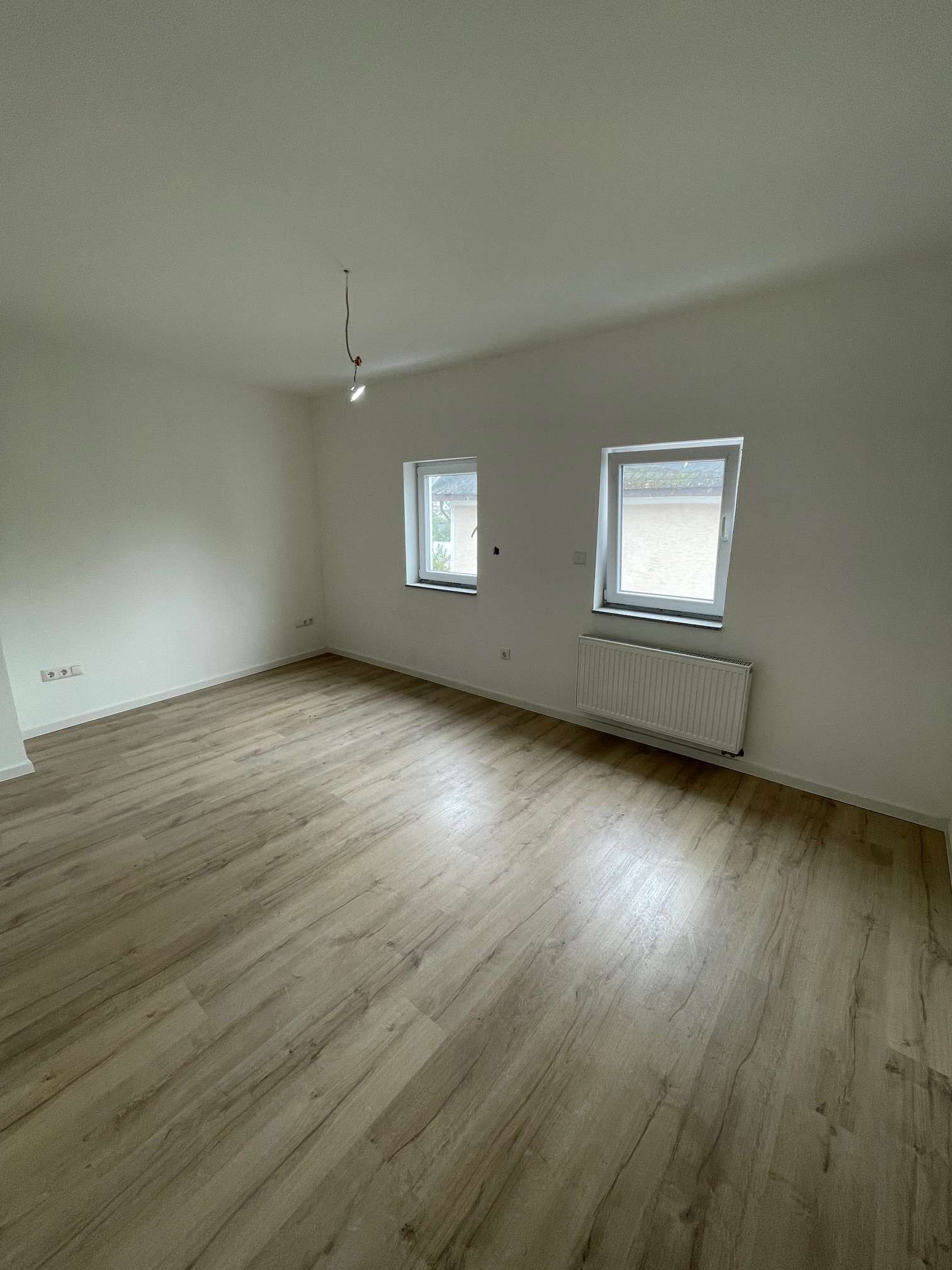 Immobilie in Braunfels - Saniertes EFH mit Scheune, Hof und Garten im Herzen von Bonbaden, ohne Provision!! - Bild 6