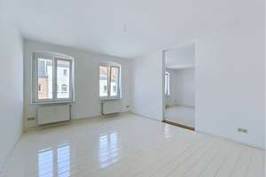 Bezugsfreie 3 Zimmer Altbauwohnung mit Südbalkon in bester Lage in Berlin Mitte – Schönholzer Str. 3, 10115 Mitte (Ortsteil), Berlin – Vorschaubild 2
