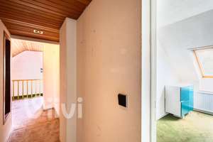 Doppelhaushälfte mit viel Potential in Marienfelde: 115 m², Terrasse, gr. Garten, Keller, Garage – Die vollständige Adresse der Immobilie erhältst du vom Anbieter., 12277 Marienfelde, Berlin – Vorschaubild 13
