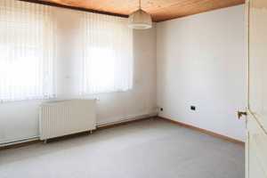 Gepflegtes 5 Zi.- Einfamilienhaus mit großem Garten inkl. Werkstatt und Garage – Wolfenbüttel (Kreis) – Vorschaubild 12