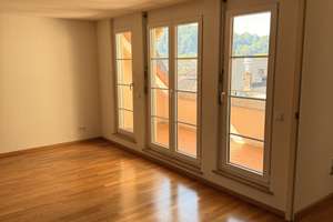 5 Zi. Maisonette Wohnung mit Balkon & Terrasse im Herzen von Steinen