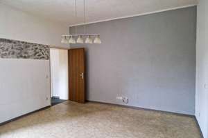 Zweifamilienhaus mit freier großer Wohnung, kleinem Garten + Garagengrundstück in Düren, Tivolistr. – Die vollständige Adresse der Immobilie erhältst du vom Anbieter., 52349 Innenstadt, Düren – Vorschaubild 33