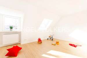 Energetisch sanierte 2-Familien Villa! Viel Platz für die Familie oder zum Wohnen mit mehreren Ge... – Die vollständige Adresse der Immobilie erhältst du vom Anbieter., 42853 Stadtpark, Remscheid – Vorschaubild 10