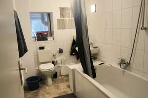 Das könnte Ihr neues neues Zuhause werden - mit Wannenbad und Balkon mit Blick ins Grüne  – Die vollständige Adresse der Immobilie erhältst du vom Anbieter., 40227 Oberbilk, Düsseldorf – Vorschaubild 5