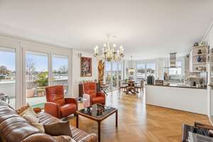 Exklusives Penthouse mit außergewöhnlichem Wohnkomfort – Die vollständige Adresse der Immobilie erhältst du vom Anbieter., 86157 Pfersee-Süd, Augsburg – Vorschaubild 2