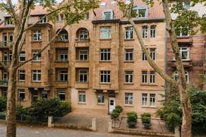 Stilvoll sanierter Altbau mit historischem Flair in begehrter Lage