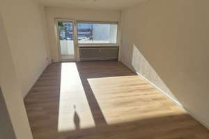 Helle 1-Zimmer-Wohnung mit Balkon im 2. Stock in Offenbach am Main – 63065 Hochschule für Gestaltung, Offenbach am Main – Vorschaubild 1