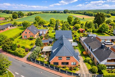 Großzügiges Mehrgenerationenhaus auf 2.500 m² Grundstück