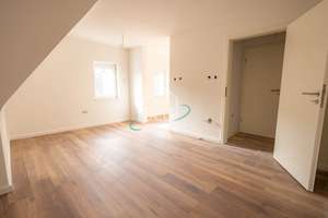 Wohnhaus mit Garage und zwei separaten Wohnungen in guter Lage – Die vollständige Adresse der Immobilie erhältst du vom Anbieter., 74405 Gaildorf – Vorschaubild 7