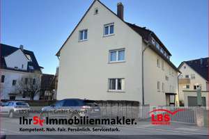 Vierzimmerwohnung  im Stadtkern von Stuttgart-Degerloch.
Energetische Sanierung ab Mai 2026!