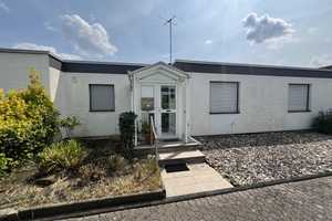 Familienbungalow mit Sonnengarten - 4 Zimmer, 102 m², Keller, Garten & Garage – Holbeinstraße 36, 50226 Rhein-Erft-Kreis – Vorschaubild 1