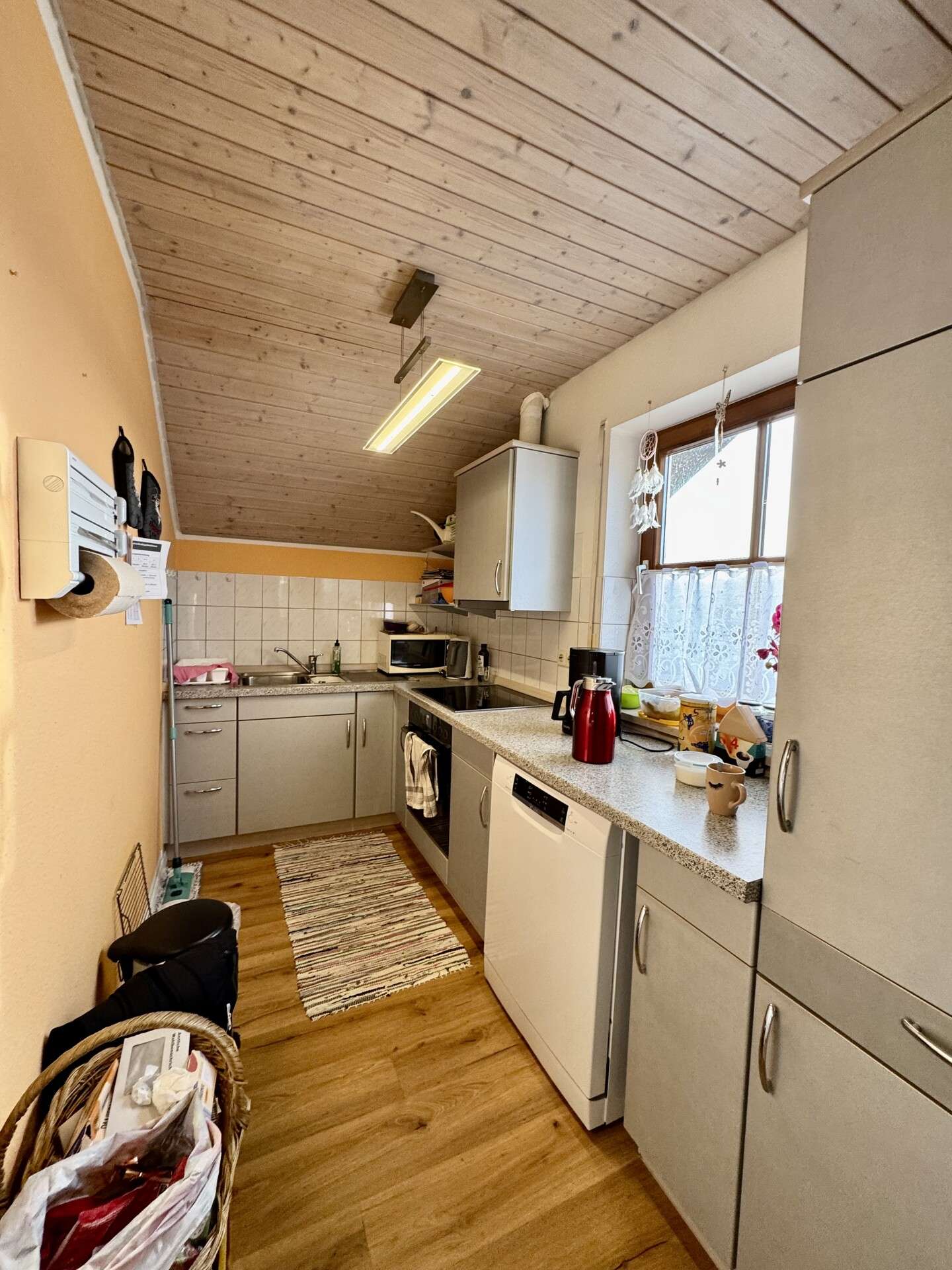 Immobilie in Bad Wurzach - Sonniges Dachgeschoss mit zwei überdachten Balkonen und Garage – Ihr Rückzugsort in Bad Wurzach - Bild 4