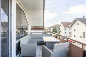 **RESERVIERT** Investmentchance: Attraktives 6-Familienhaus mit 6 Einzelgaragen in ruhiger Wohnlage – Ludwigsburg (Kreis) – Vorschaubild 4