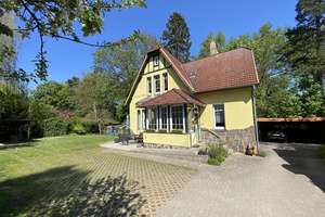zwischen Nationalpark und Müritz - klassische Villa mit Bungalow, Doppelcarport und großem Grundstüc – Die vollständige Adresse der Immobilie erhältst du vom Anbieter., 17192 Waren (Müritz) – Vorschaubild 6