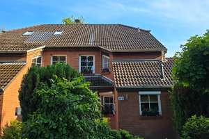 Doppelhaushälfte mit Süd-Terrasse und eigenem Garten von Privat  – Die vollständige Adresse der Immobilie erhältst du vom Anbieter., 22457 Schnelsen, Hamburg – Vorschaubild 2