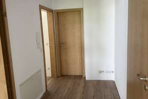 Attraktive komplett renovierte 2,5 Terrassenwohnung mit großem Garten (Westausrichtung- Nähe Audi AG – Gabelsbergerstr 7b, 85057 Nordwest, Ingolstadt – Vorschaubild 7