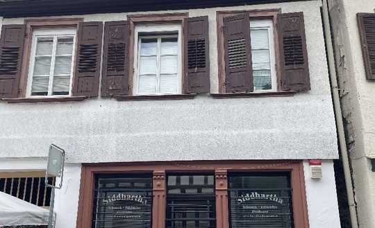 Gepflegte 3 Parteienimmobilie als Kapitalanlage in Zentrumslage!