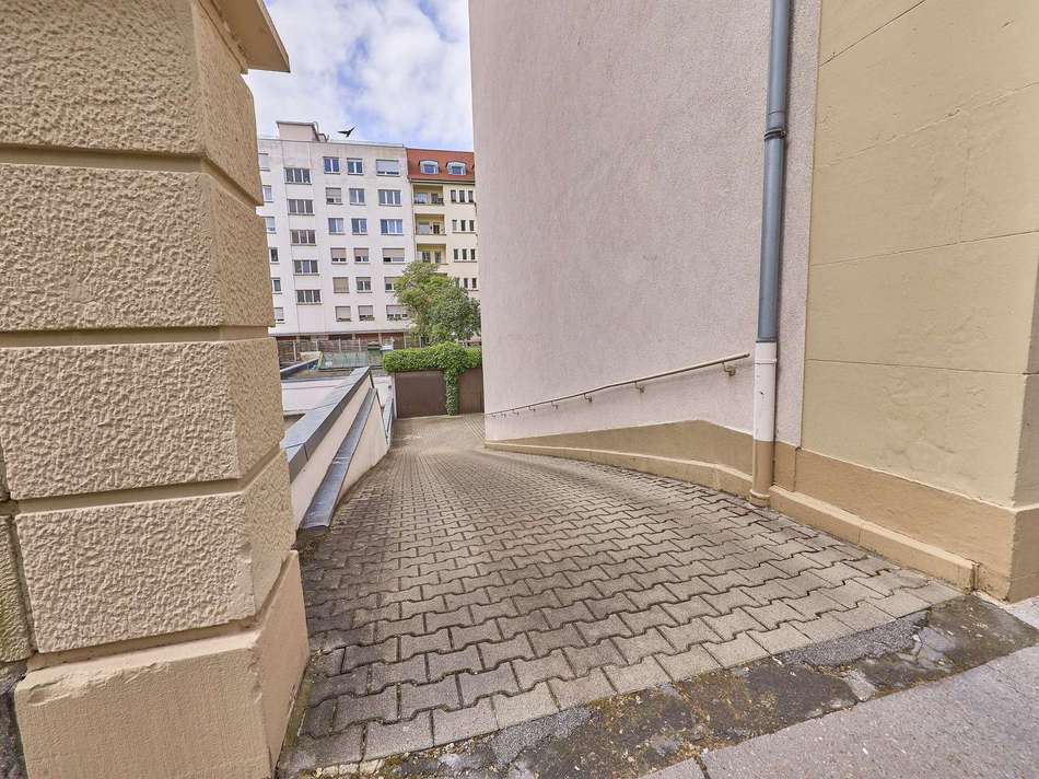 Zufahrt zur Garage