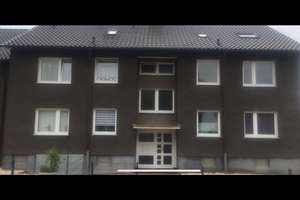 Renovierte 1 Zimmer Dachgeschoss Wohnung an ältere Dame ab 55 zu vermieten. 