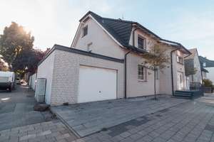 Offen für Angebote: 12.5-Zimmer Haus in Oberhausen – Die vollständige Adresse der Immobilie erhältst du vom Anbieter., 46149 Buschhausen, Oberhausen – Vorschaubild 8