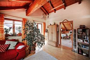 Sehr gemütliche 3-Zimmer-Dachgeschosswohnung in Königsdorf