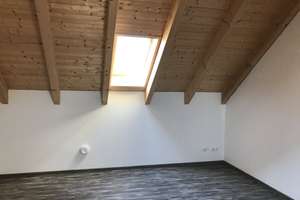 Schönes, großes und neuwertiges Haus mit fünf Zimmern in Osterhofen – Die vollständige Adresse der Immobilie erhältst du vom Anbieter., 94486 Osterhofen – Vorschaubild 25