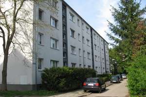 Familienwohnen mit Badewanne in gepflegter Umgebung in der H.-Heine-Straße 29 Naumburg (Saale) – H.-Heine-Straße 29, 6618 Naumburg (Saale) – Vorschaubild 2