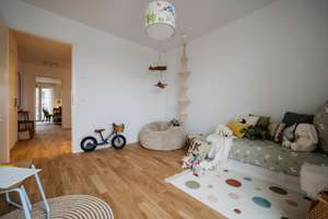 ERSTBEZUG | 4-ZIMMER-WOHNUNG mit Blick in die Grüne Mitte sowie schöner EINBAUKÜCHE! – Stadion-Anlage 7, 68782 Brühl – Vorschaubild 9