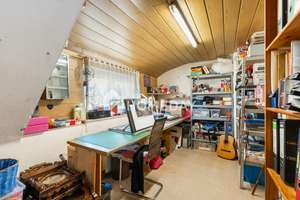 Ankommen und wohlfühlen: Solide Doppelhaushälfte mit Süd-Terrasse,  Gartenidylle und Stellplatz – Die vollständige Adresse der Immobilie erhältst du vom Anbieter., 72469 Meßstetten – Vorschaubild 12