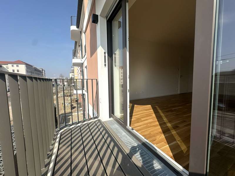 **Erstbezug** Schöne 2-Raum-Wohnung mit Balkon in Dresden-Friedrichstadt - Photo 3