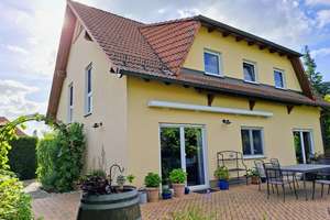 Großzügiges Einfamilienhaus in zentraler und ruhiger Lage – Die vollständige Adresse der Immobilie erhältst du vom Anbieter., 14612 Falkensee – Vorschaubild 4