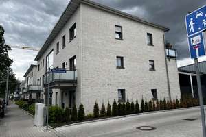 Single-Wohnung mit Einbauküche und Terrasse in zentraler Lage inkl. Service