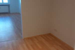 Helle 3-Zimmer-Wohnung mit 2 Balkone in München-Moosach – Abbachstraße 28, 80992 Alt-Moosach, München – Vorschaubild 16