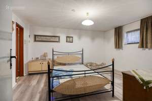 Property thumbnail 25