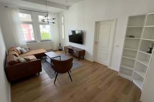 Hochwertig kernsanierte teilmöbilierte Altbauwohnung  in zentraler Lage – Heresbachstraße 19, 40223 Bilk, Düsseldorf – Vorschaubild 2