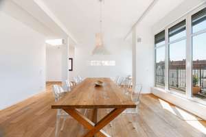Über den Dächern des Bötzowviertels Ein Zuhause mit Licht, Ruhe und besonderer Energie – Die vollständige Adresse der Immobilie erhältst du vom Anbieter., 10407 Prenzlauer Berg, Berlin – Vorschaubild 3