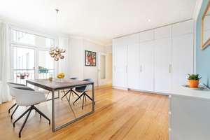 Hufelandstraße: 2-Zimmer Altbau zzgl. Wohnküche, Balkon, Fernwärme & Effizienz B, maßgefertigte EBK – Hufelandstraße 23, 10407 Prenzlauer Berg, Berlin – Vorschaubild 11