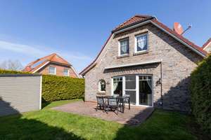 Friesenhaus in exklusiver Wohnlage von Greetsiel – Die vollständige Adresse der Immobilie erhältst du vom Anbieter., 26736 Krummhörn – Vorschaubild 2